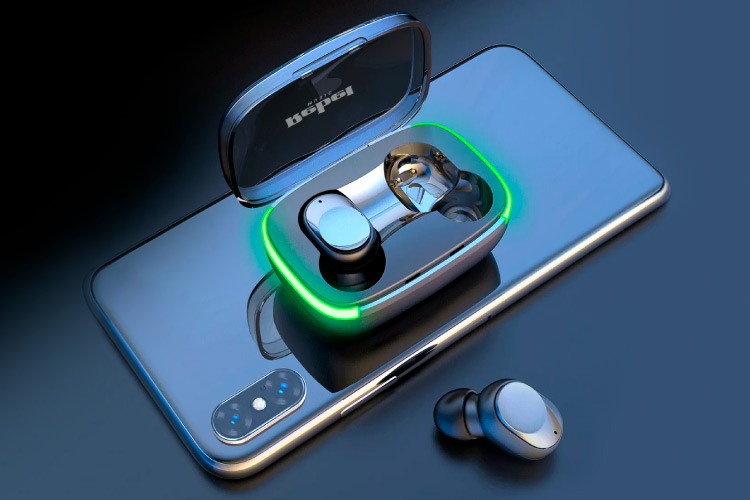 Headphones with Bluetooth 5.3